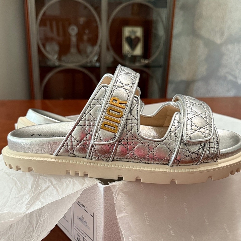 Dior Or Dioract Slide Silver Quilted Lambskin - Picture 7 of 11